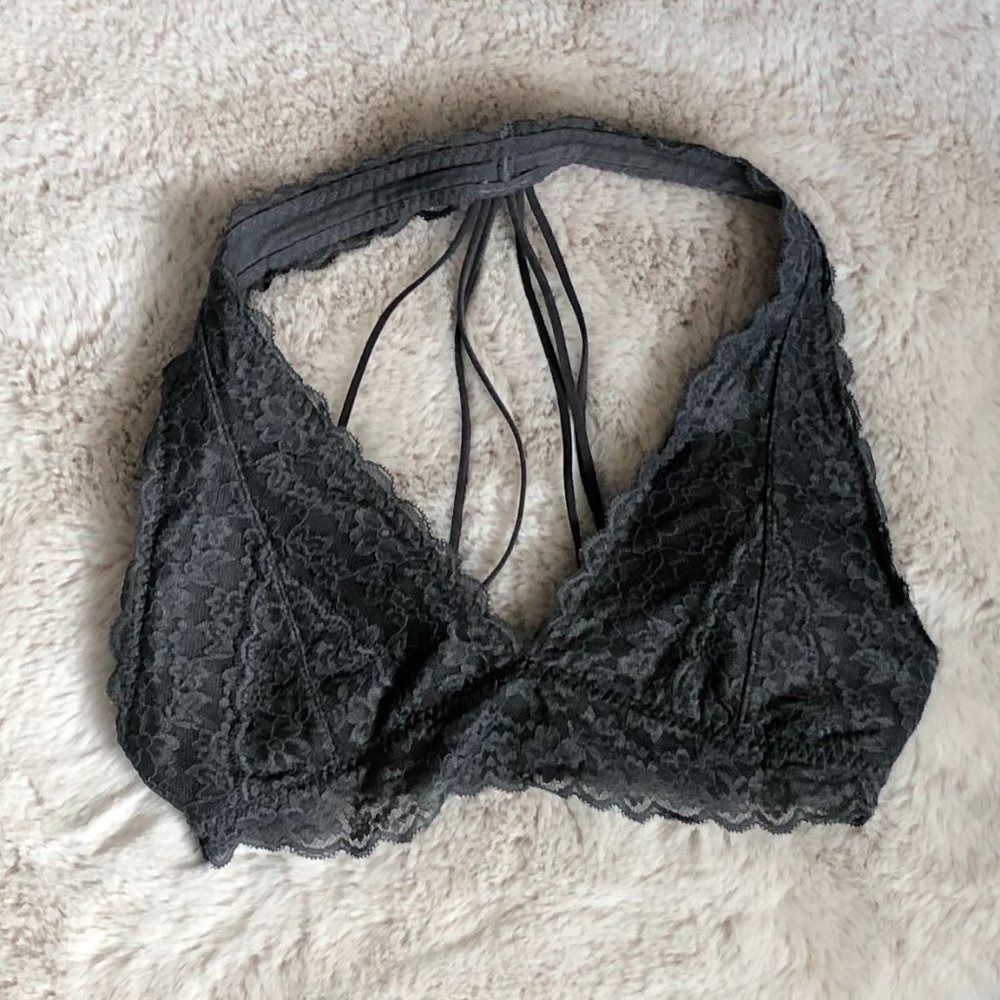 Gilly Hicks Strappy Lace Halter Bralette in Grey Size Small